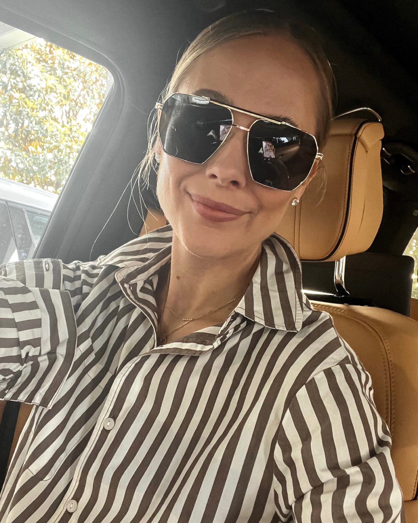 Fashion Jackson Wearing Amazon Fashion Square Gold Frame Sunglasses