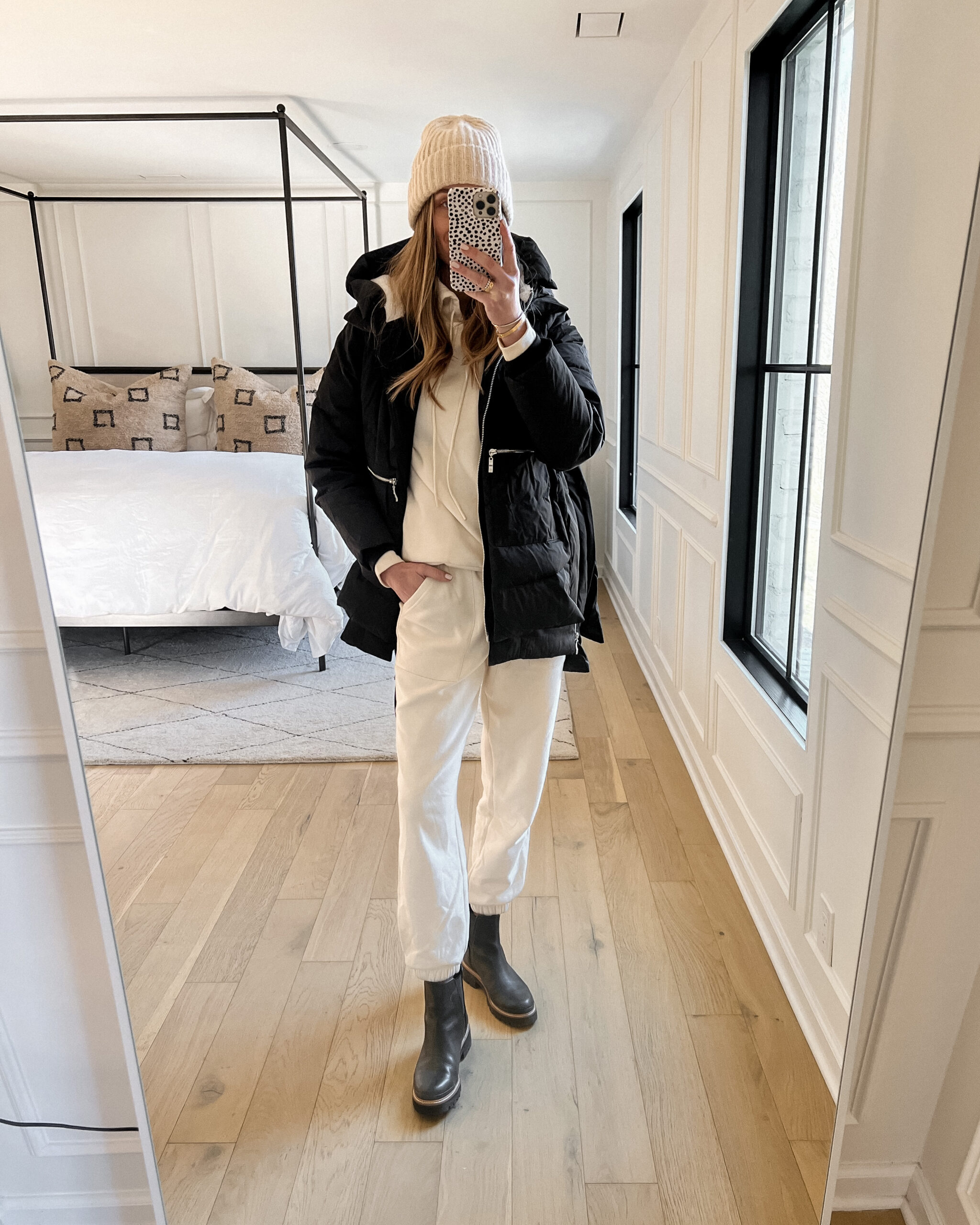 Fashion Jackson Wearing Amazon Fashion Black Puffer Jacket Target Beige Sweatshirt Joggers Black Boots Beige Beanie Winter Outfit